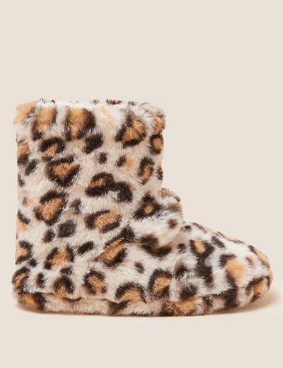 Kids' Faux Fur Leopard Slipper Boots (5 Small - 6 Large)